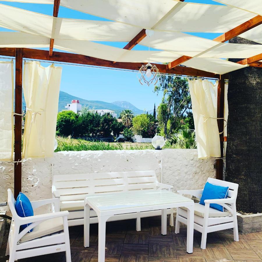 Holiday Hotel Kusadası Esterno foto
