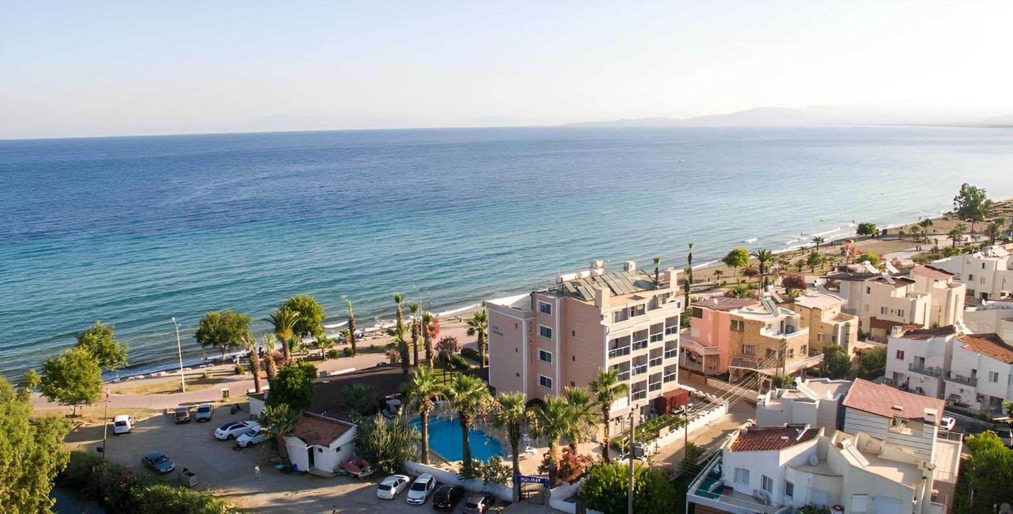Holiday Hotel Kusadası Esterno foto